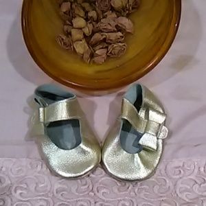 Sold----6-9Mos Baby Gold Shoes